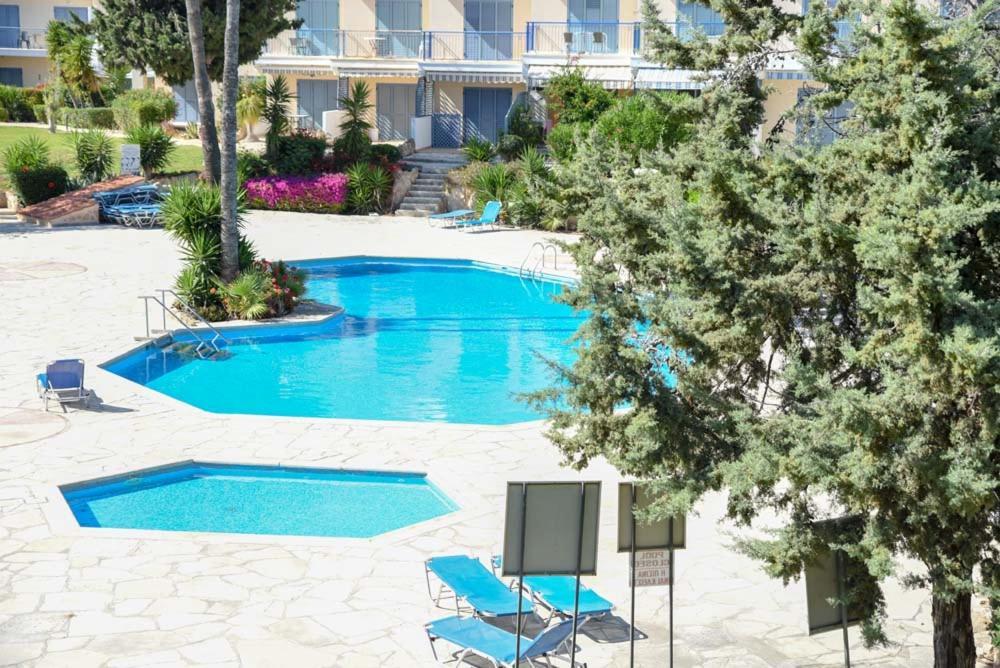 Holiday Apartment Walking Distance To The Sea Paphos Esterno foto